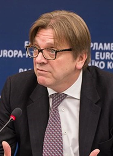 گای ورهـوف اشتــات (Guy Verhofstadt)