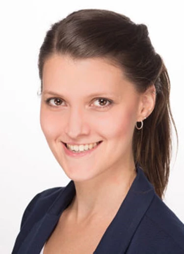 دکتر الکساندرا هاسر Dr. Alexandra Houser
